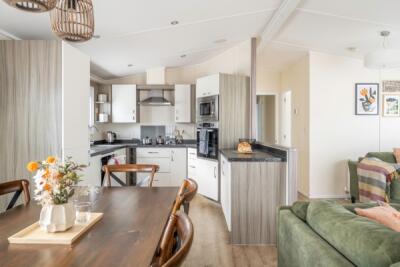 Deluxe plus kitchen and diner
