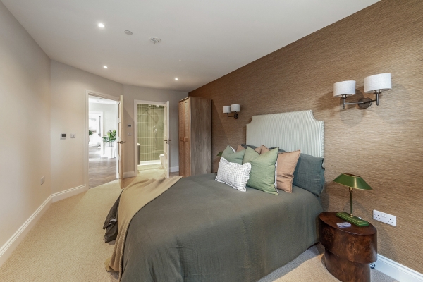 Master bedroom with en suite