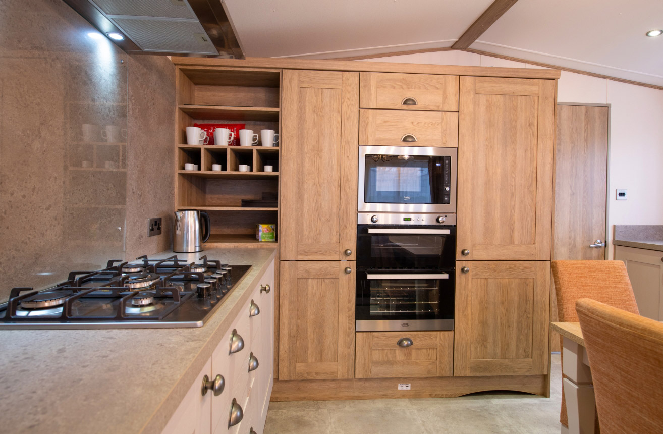 1314 x 860 DV M14 Premium 3 Bed Kitchen 3