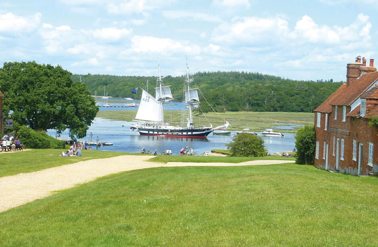 Holiday Parks in Hampshire & New Forest Hoburne Holidays