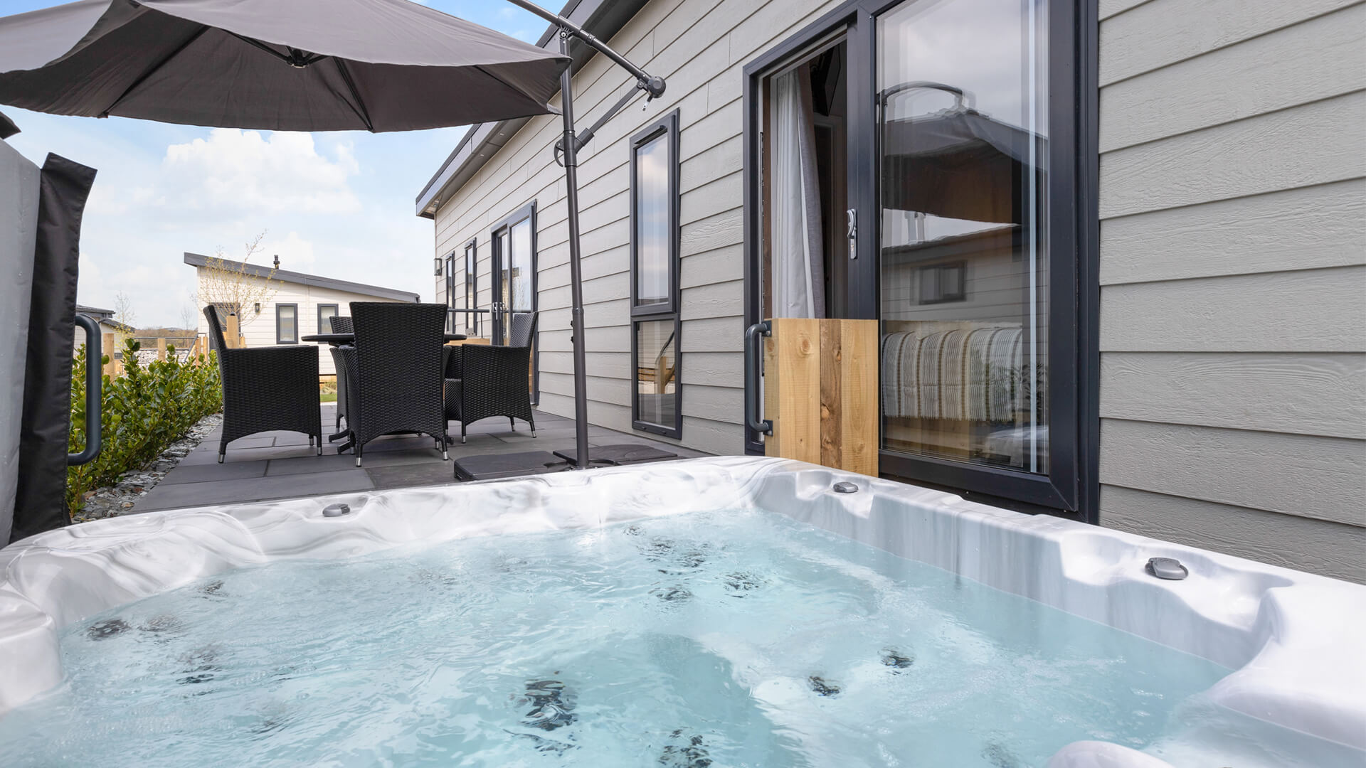 Hot Tub Holidays Lodges & Caravans With Hot Tubs Hoburne Holidays