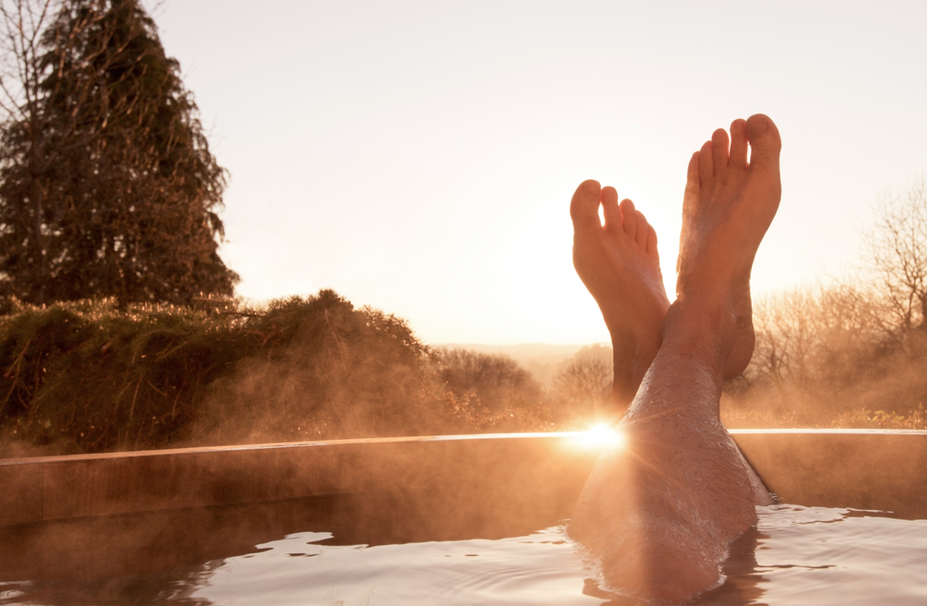 Hot Tub 1314x860