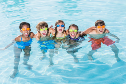 Pool party 418x280