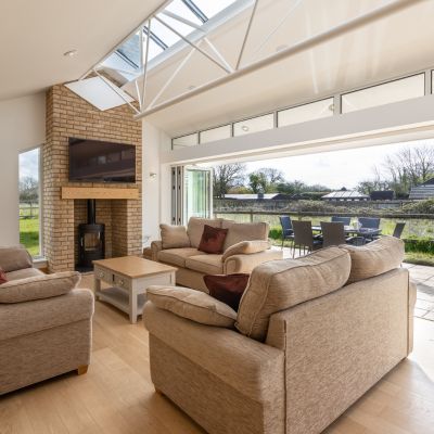 Bashley cottage - interior lounge area 
