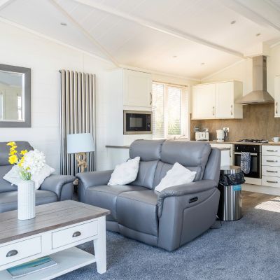 Deluxe lodge