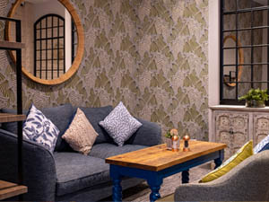 Snug 225x300