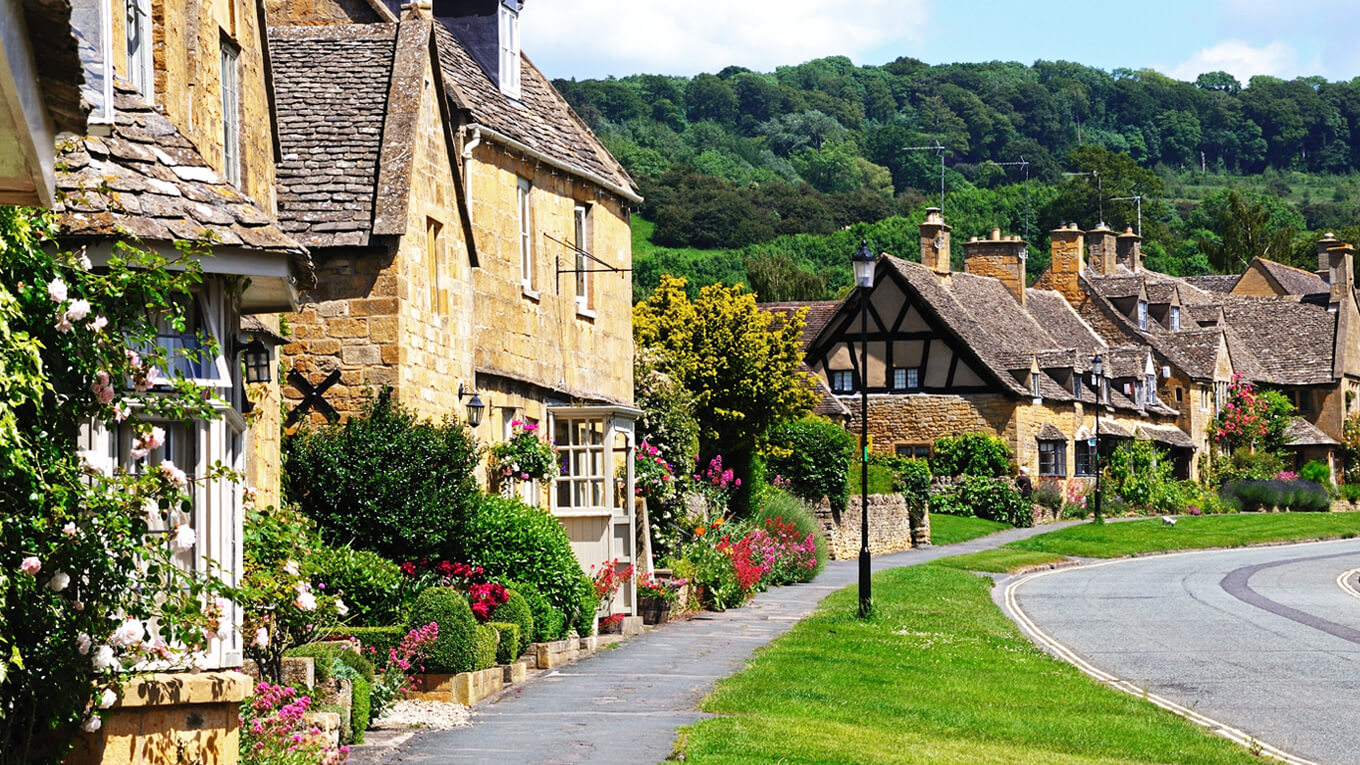Broadway Village, near Hoburne Cotswold