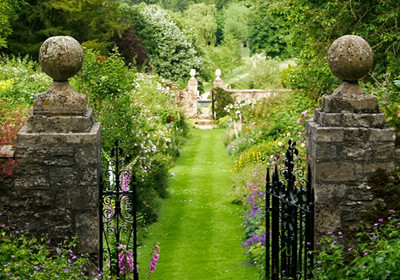 Cerney House Gardens 400x280