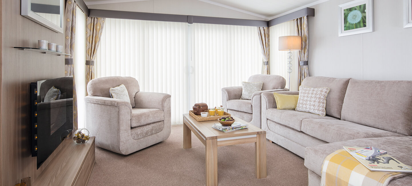 Caravan Banner Devon 1440x650