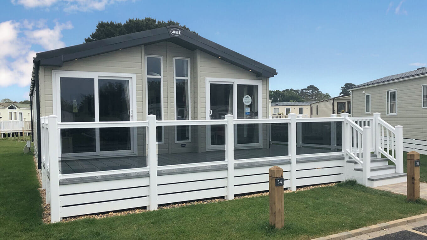 Dorset Lodge External 1360x765