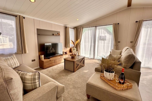 BA Swift Montreal Lounge 600x400