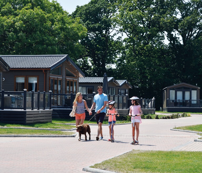Dog Friendly Lodges Hoburne Holiday Parks