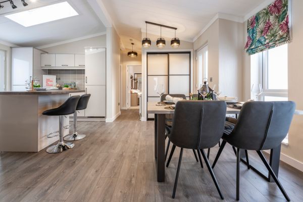 Ikon    dining kitchen