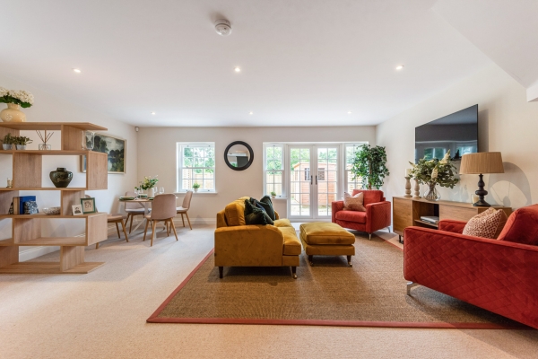 Lyndhurst Park show home lounge and dining space